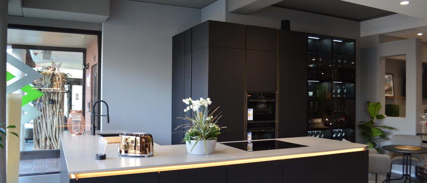 Standort Neuss  Standort Neuss 